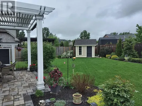 18 Frances Drive Collingwood ON L9Y 0A9