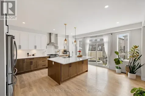 98 Ralph Erfle Way Ottawa ON K2J 6W2
