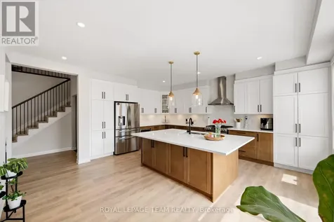 98 Ralph Erfle Way Ottawa ON K2J 6W2
