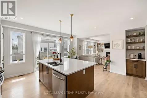 98 Ralph Erfle Way Ottawa ON K2J 6W2