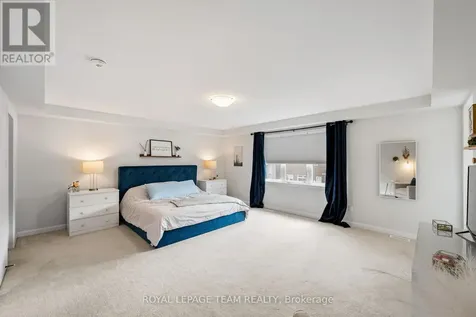98 Ralph Erfle Way Ottawa ON K2J 6W2