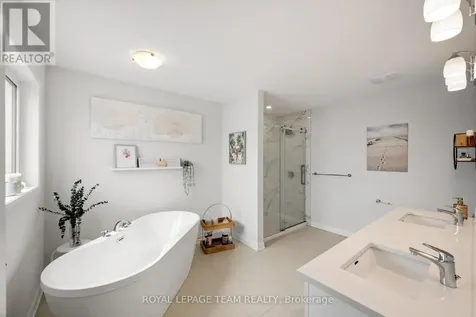 98 Ralph Erfle Way Ottawa ON K2J 6W2
