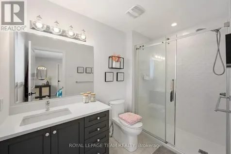 98 Ralph Erfle Way Ottawa ON K2J 6W2