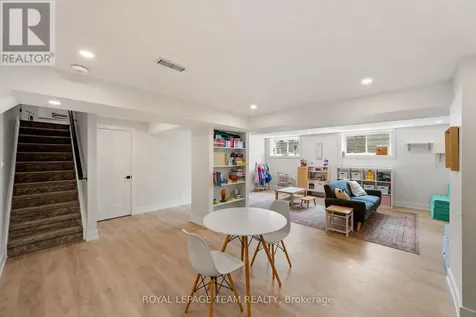 98 Ralph Erfle Way Ottawa ON K2J 6W2