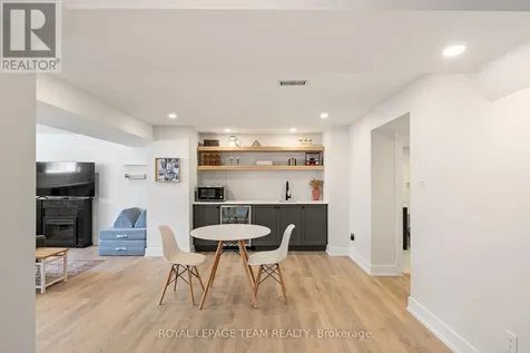 98 Ralph Erfle Way Ottawa ON K2J 6W2