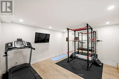 98 Ralph Erfle Way Ottawa ON K2J 6W2