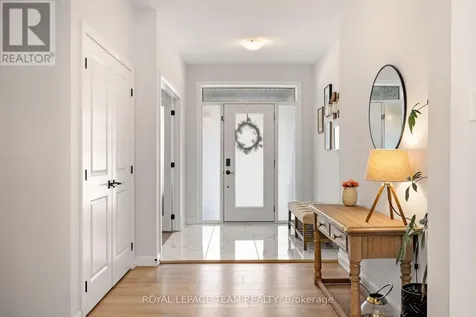 98 Ralph Erfle Way Ottawa ON K2J 6W2