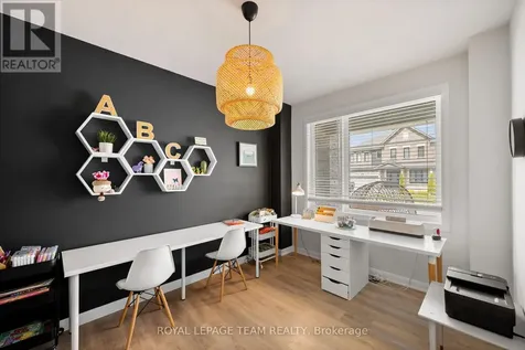 98 Ralph Erfle Way Ottawa ON K2J 6W2