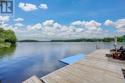 36 Manitouwabing Estates Road Mckellar ON P2A 0B5