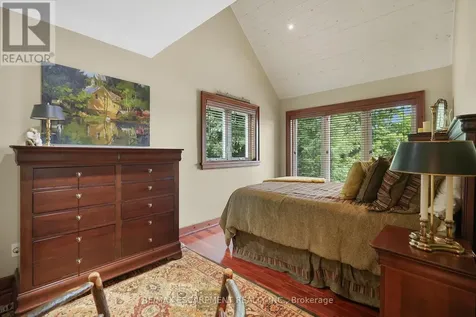 36 Manitouwabing Estates Road Mckellar ON P2A 0B5