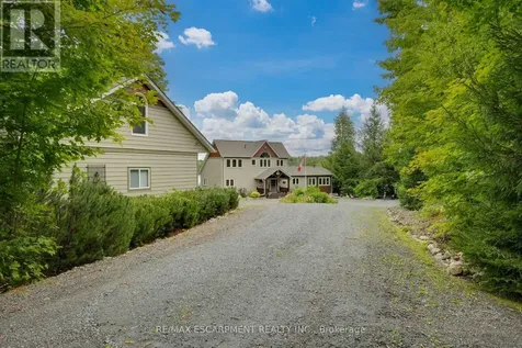 36 Manitouwabing Estates Road Mckellar ON P2A 0B5