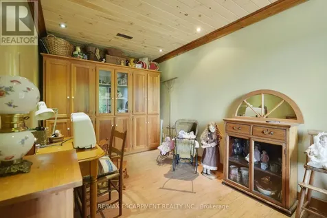 36 Manitouwabing Estates Road Mckellar ON P2A 0B5