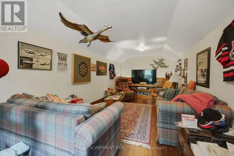 36 Manitouwabing Estates Road Mckellar ON P2A 0B5