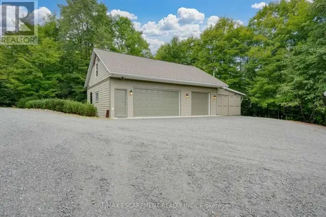36 Manitouwabing Estates Road Mckellar ON P2A 0B5