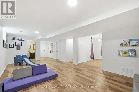 129 Abbey Crescent Russell ON K4R 1A1