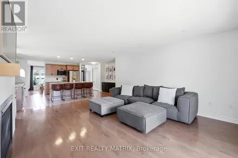 129 Abbey Crescent Russell ON K4R 1A1