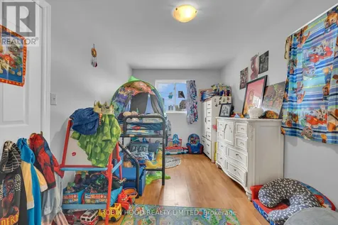 406 Glengarry Avenue Windsor ON N9A 1P9
