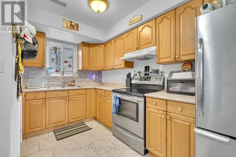 406 Glengarry Avenue Windsor ON N9A 1P9