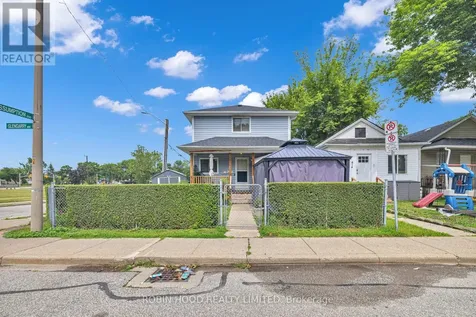 406 Glengarry Avenue Windsor ON N9A 1P9