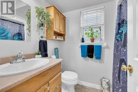 406 Glengarry Avenue Windsor ON N9A 1P9