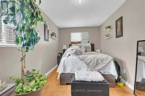 406 Glengarry Avenue Windsor ON N9A 1P9