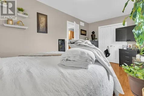 406 Glengarry Avenue Windsor ON N9A 1P9