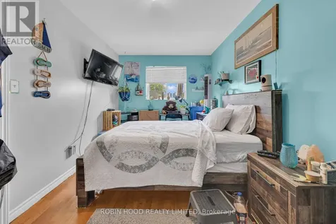 406 Glengarry Avenue Windsor ON N9A 1P9