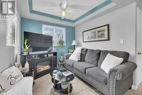 406 Glengarry Avenue Windsor ON N9A 1P9