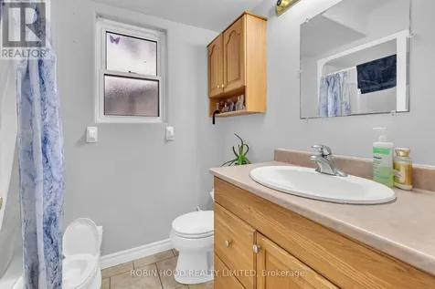 406 Glengarry Avenue Windsor ON N9A 1P9