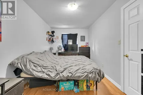406 Glengarry Avenue Windsor ON N9A 1P9