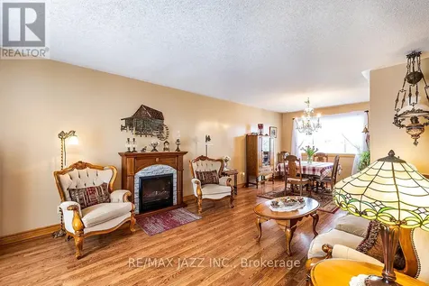 17 Huron Drive Brighton ON K0K 1H0