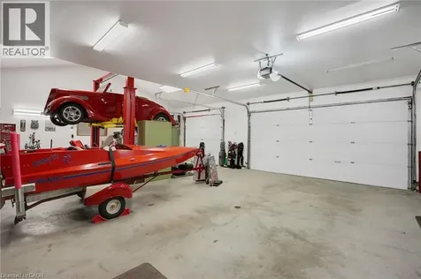36 Manitouwabing Estates Road Mckellar ON P2A 0B5