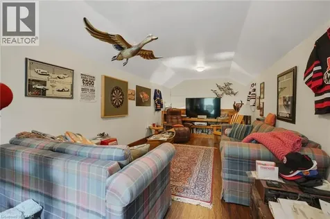 36 Manitouwabing Estates Road Mckellar ON P2A 0B5