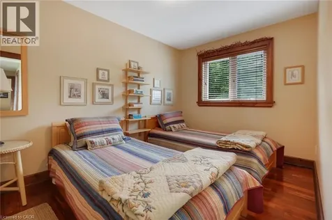36 Manitouwabing Estates Road Mckellar ON P2A 0B5