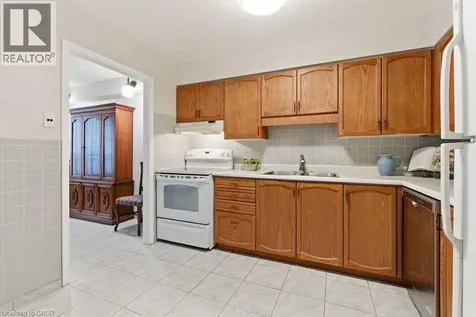 966 Queenston Road Stoney Creek ON L8G 1B7