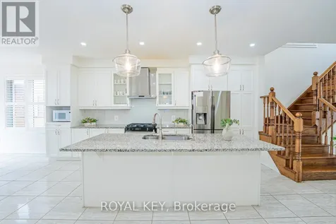 348 Equestrian Way Cambridge ON N3E 0C1
