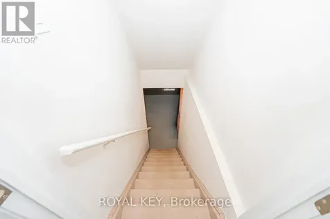 348 Equestrian Way Cambridge ON N3E 0C1