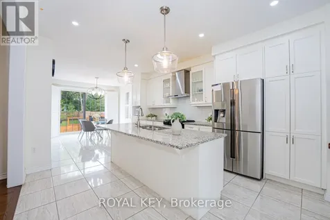 348 Equestrian Way Cambridge ON N3E 0C1