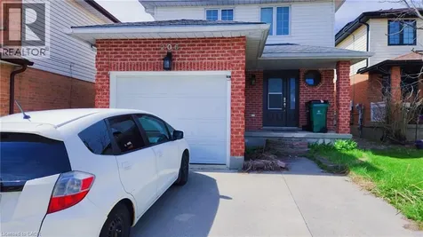 206 Northmanor Crescent Kitchener ON N2N 3C4
