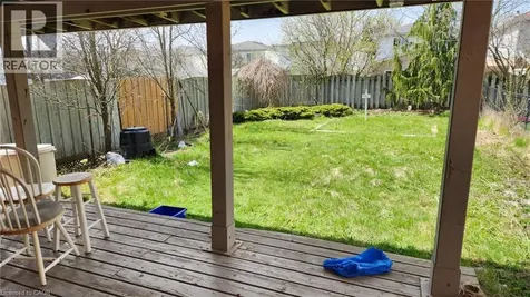206 Northmanor Crescent Kitchener ON N2N 3C4