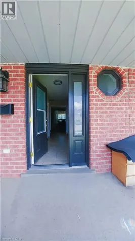 206 Northmanor Crescent Kitchener ON N2N 3C4