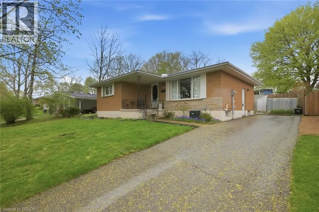 13 Mackay Avenue Simcoe ON N3Y 1C9
