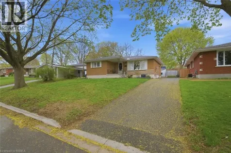 13 Mackay Avenue Simcoe ON N3Y 1C9