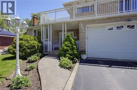 2344 Brinell Avenue Burlington ON L7R 3P5
