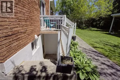 2344 Brinell Avenue Burlington ON L7R 3P5