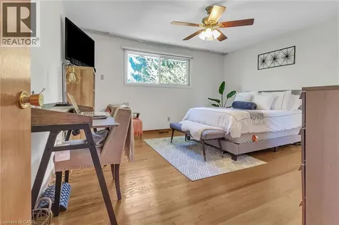 2344 Brinell Avenue Burlington ON L7R 3P5