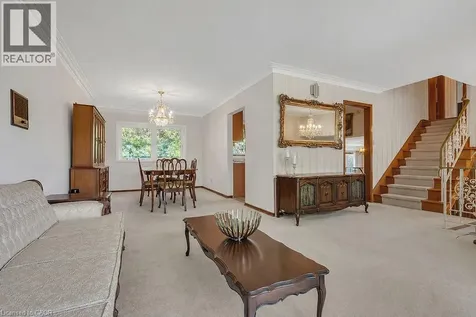 2344 Brinell Avenue Burlington ON L7R 3P5