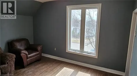 182 Marlborough Street Brantford ON N3S 4S9