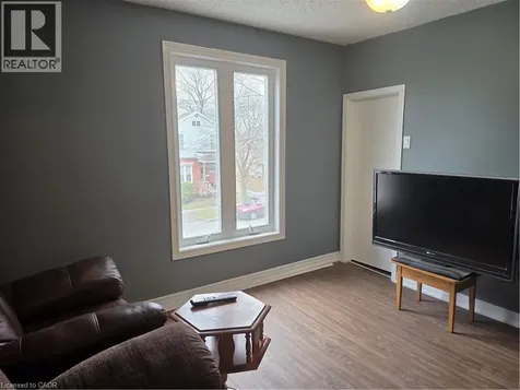182 Marlborough Street Brantford ON N3S 4S9