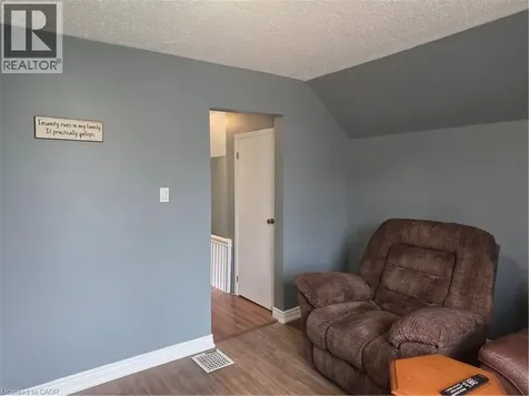 182 Marlborough Street Brantford ON N3S 4S9